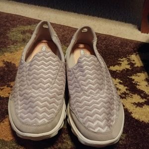 Sketchers slip ons